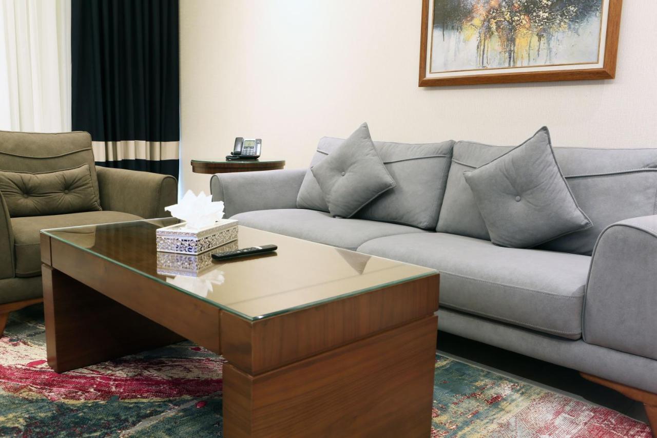 Weekend Hotel Sari 吉达 外观 照片